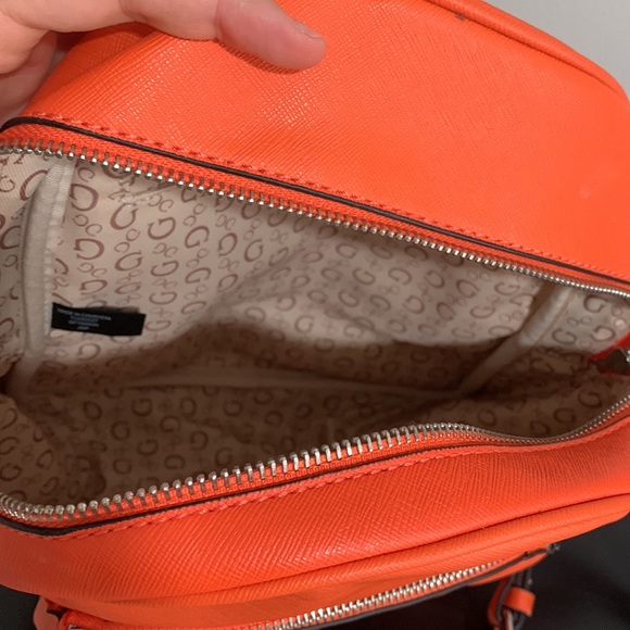 Guess backpack - Picture 3 of 4